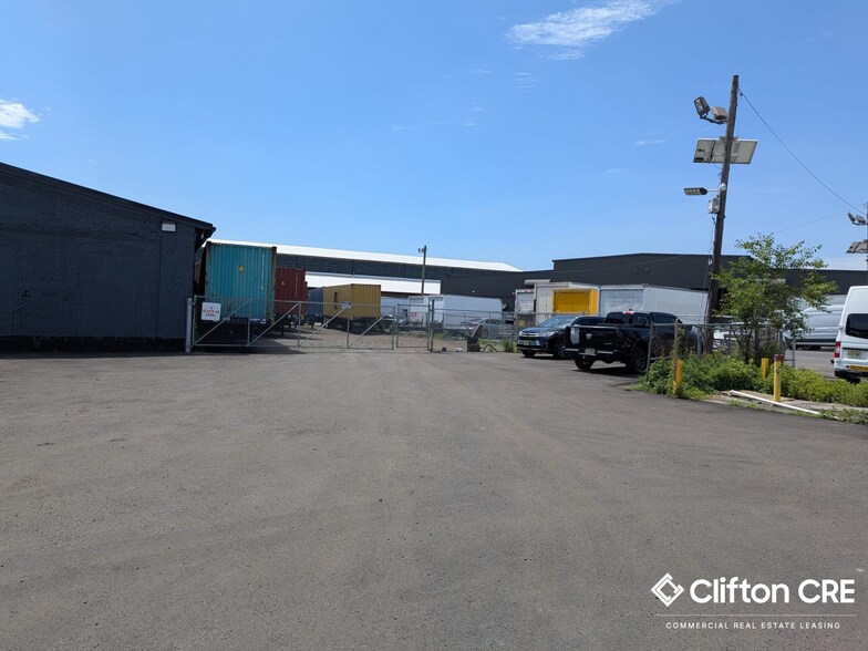 More Photos Of 5 Slater Dr, Elizabeth Warehouse For Lease