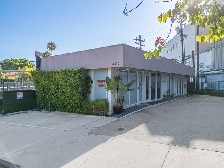 Primary Photo Of 875 Westbourne Dr, West Hollywood Loft Creative Space For Sale