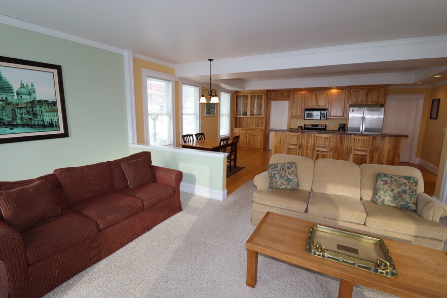 More Photos Of 250 Rittenhouse Ave, Bayfield Restaurant For Sale