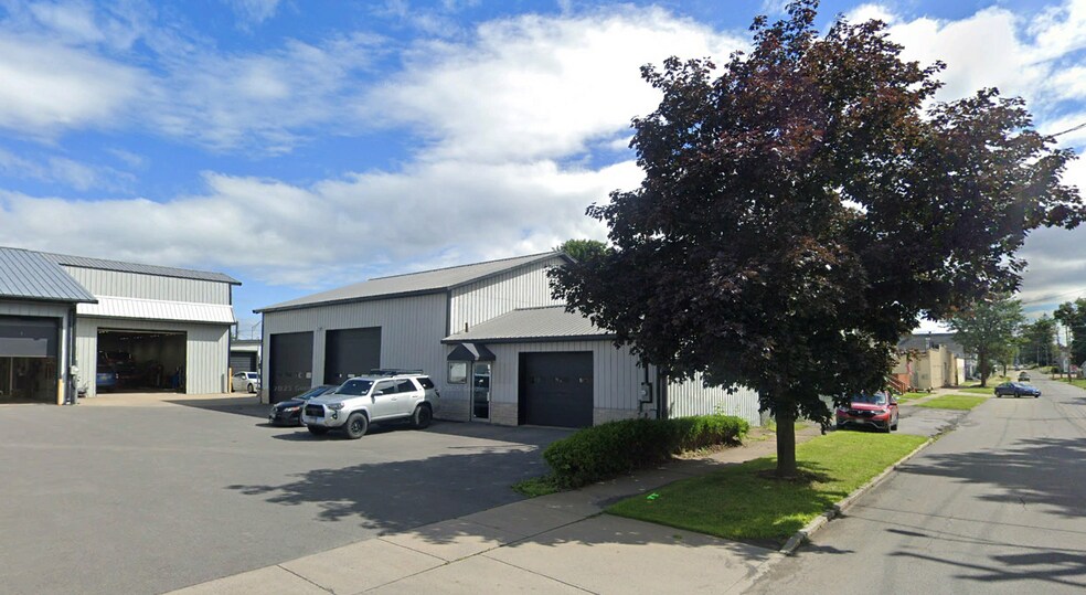 More Photos Of 1430 Lincoln Ave, Utica Auto Repair For Sale