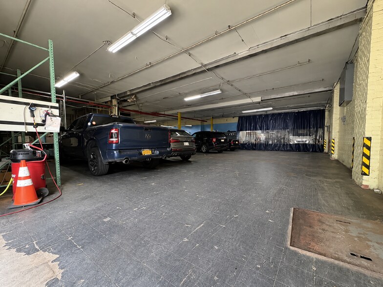 More Photos Of 697 Wyona St, Brooklyn Warehouse For Sale