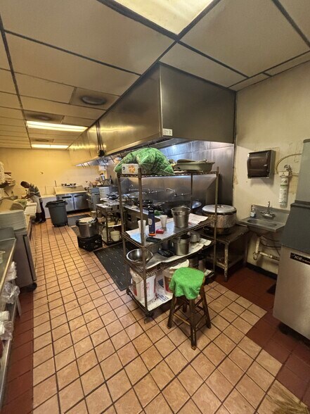 More Photos Of 7307 W Indian School Rd, Phoenix Restaurant For Sale