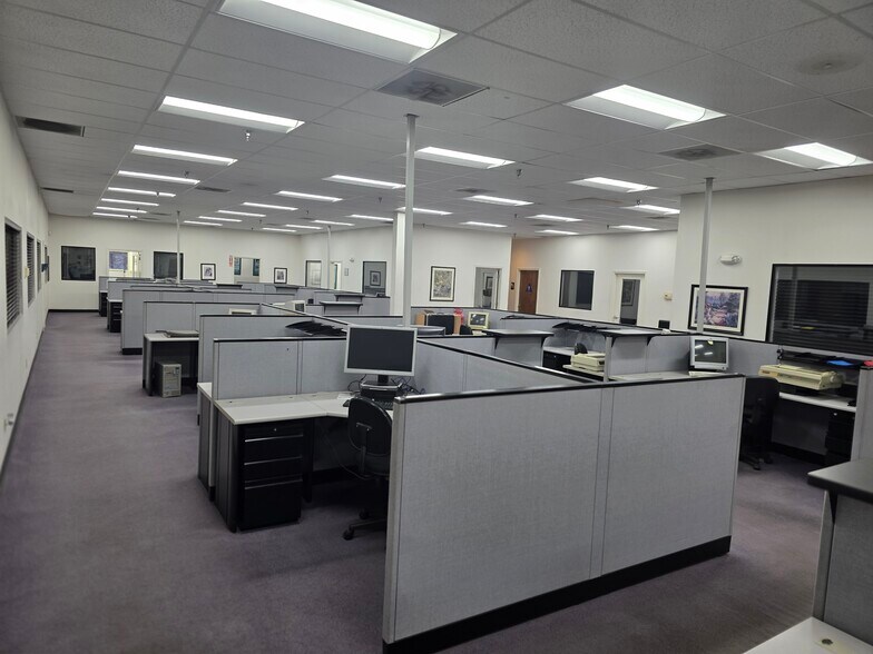 More Photos Of 1610 Commerce Way, Paso Robles Warehouse For Sale