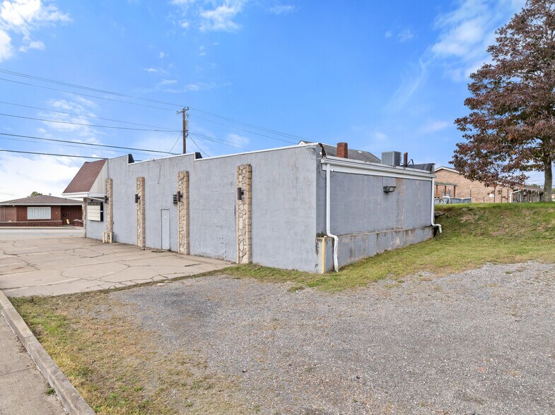 More Photos Of 2109 Pennsylvania Ave, Weirton Restaurant For Sale