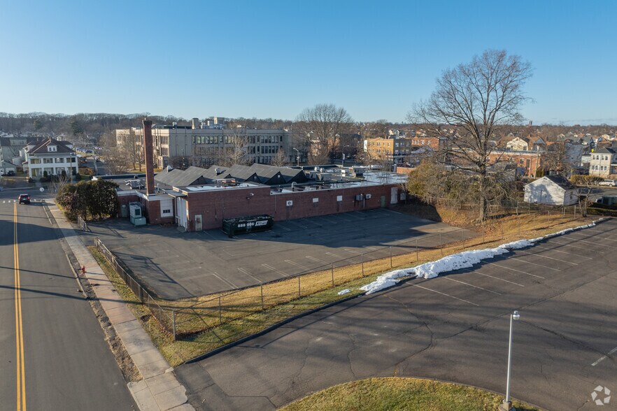 More Photos Of 650 Franklin Ave, Hartford Manufacturing For Sale