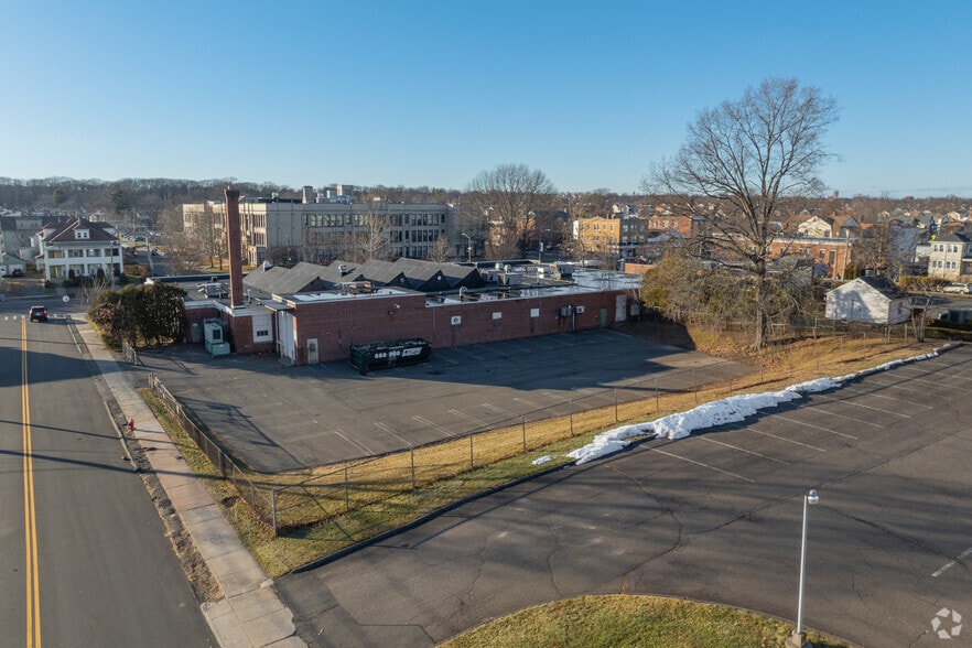 More Photos Of 650 Franklin Ave, Hartford Manufacturing For Sale