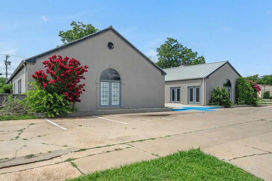 More Photos Of 1501 Brook Ave, Wichita Falls Medical For Sale