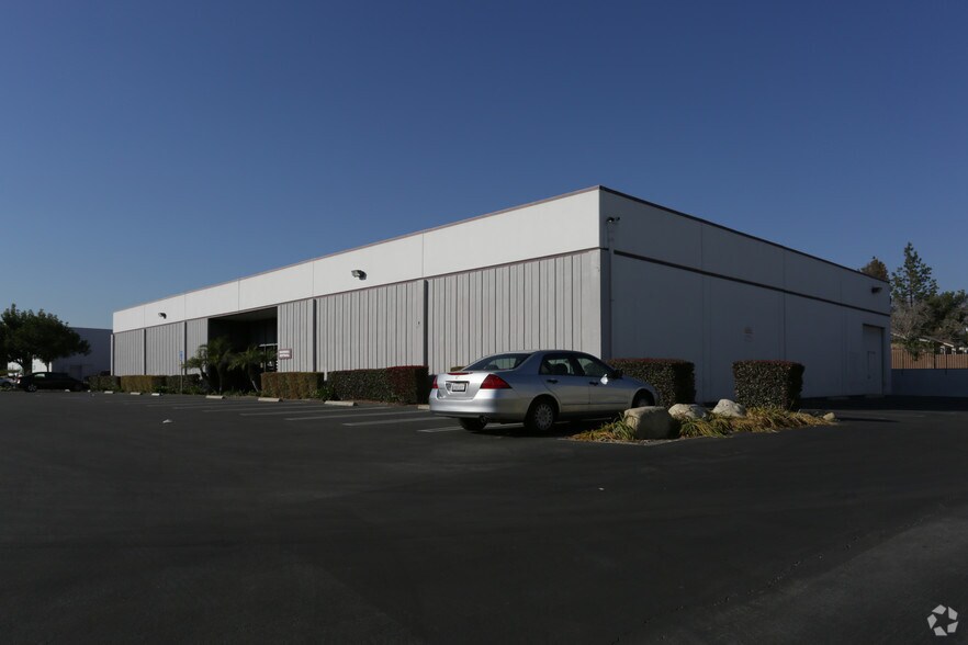 More Photos Of 1241-1253 W 9th St, Upland Warehouse For Lease