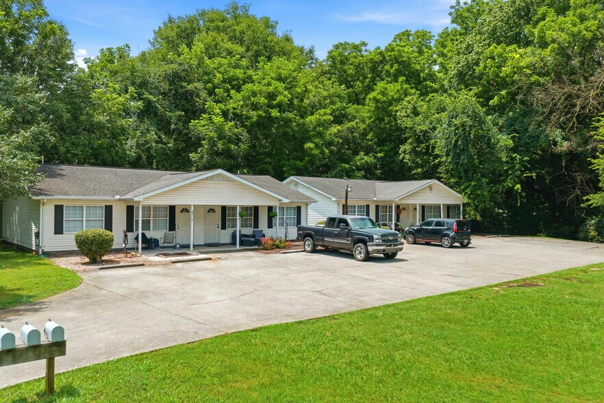 More Photos Of 2312 Boyds Creek Hwy, Sevierville Apartments For Sale