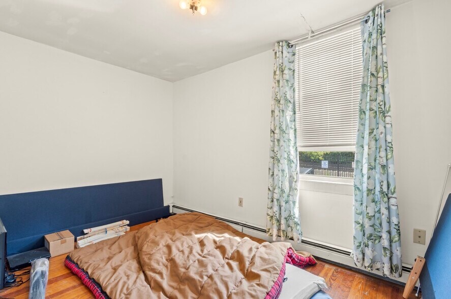 More Photos Of , East Greenwich Unknown For Sale