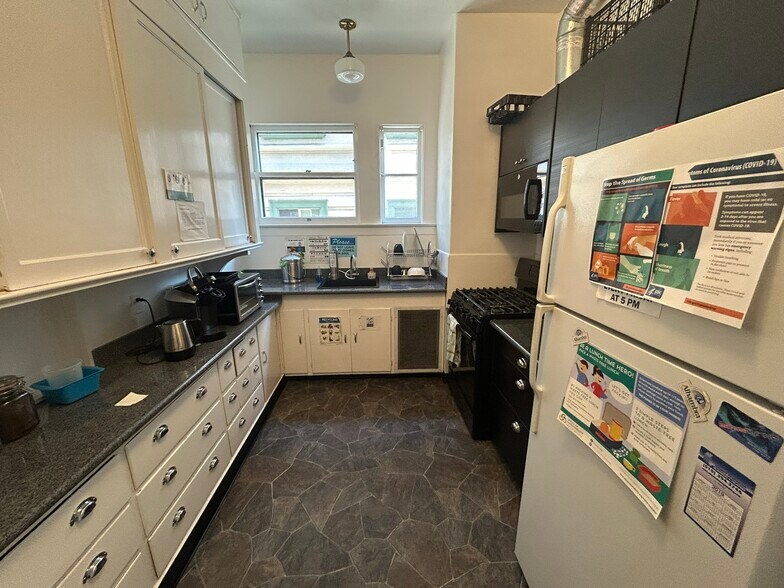 More Photos Of 1410 Jackson St, Oakland Office For Sale