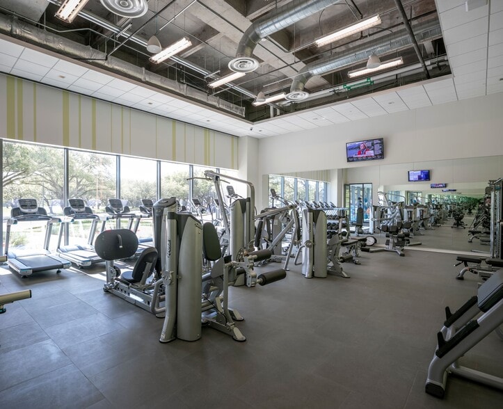 More Photos Of 1414 Enclave Pky, Houston Office For Sale