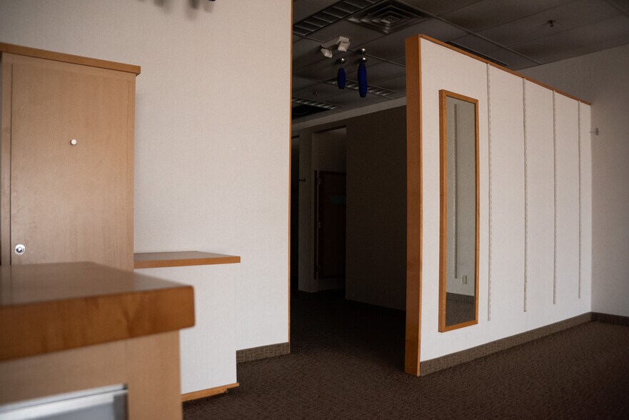 More Photos Of 1784-1794 Plover Rd, Plover Unknown For Lease