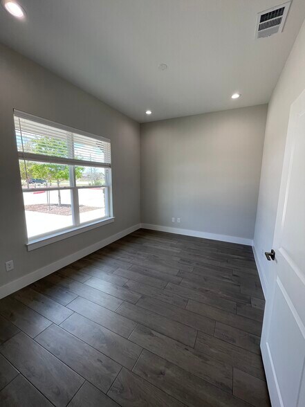 More Photos Of 2951 FM 1460, Georgetown Office For Sale