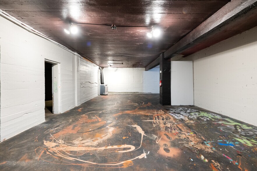 More Photos Of 2110 Market St, Denver Warehouse For Lease