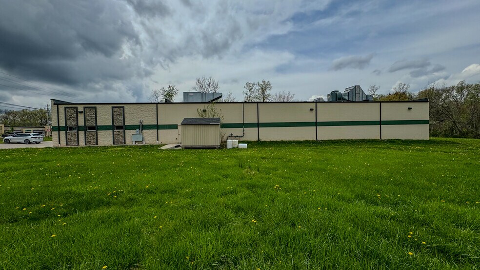 More Photos Of 1616 State Route 28, Loveland Freestanding For Sale