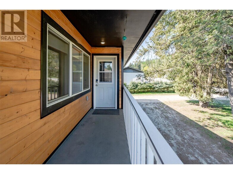 More Photos Of 1810 1 St, Fruitvale Apartments For Sale