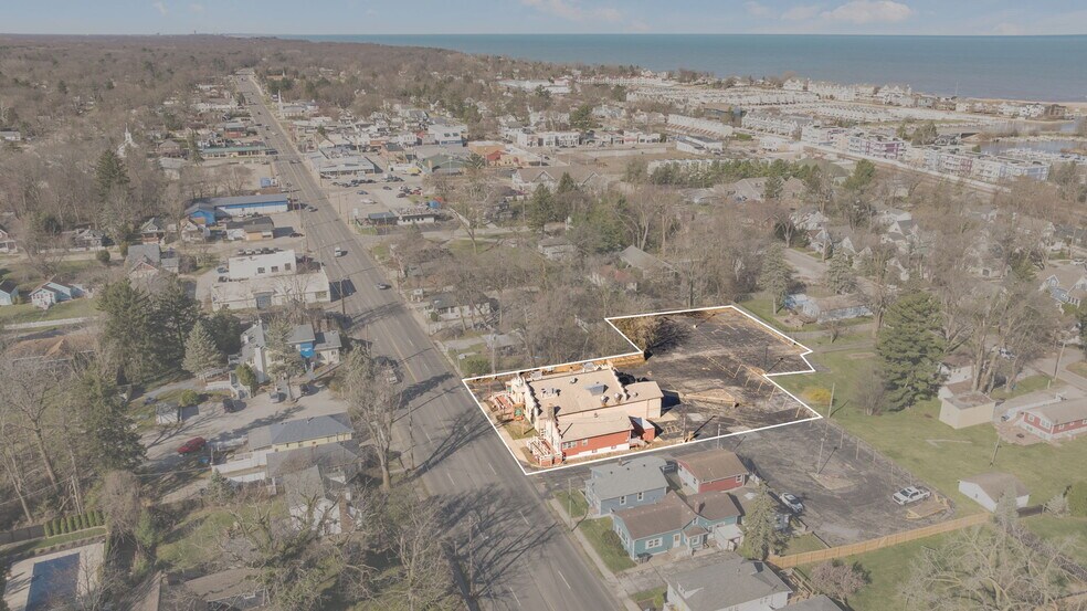 More Photos Of 310 E Buffalo St, New Buffalo General Retail For Sale