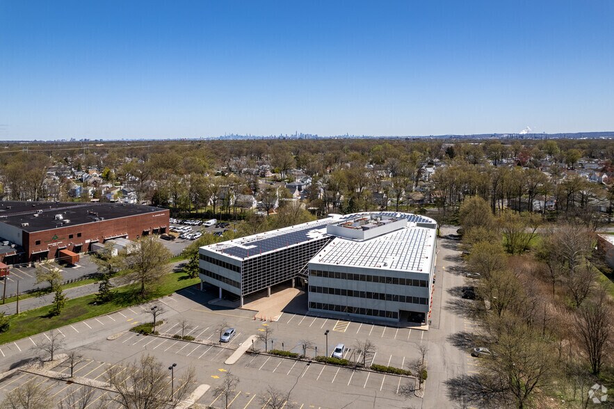 More Photos Of 20 Commerce Dr, Cranford Unknown For Lease