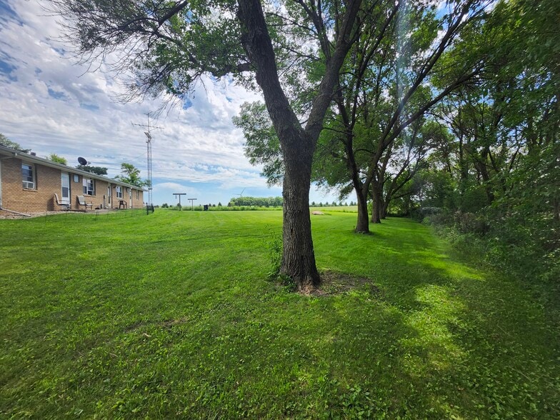 More Photos Of 204 3rd St SW, Rake Apartments For Sale