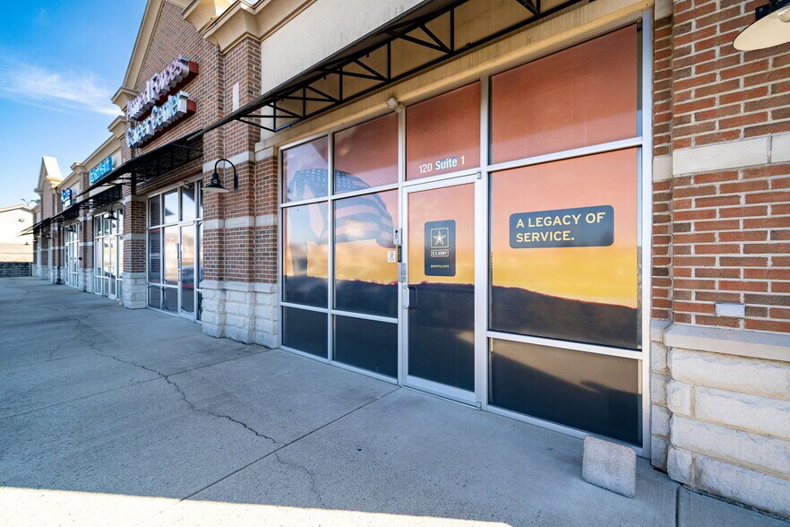 More Photos Of 120 Roberts Ln, Hillsboro Freestanding For Lease