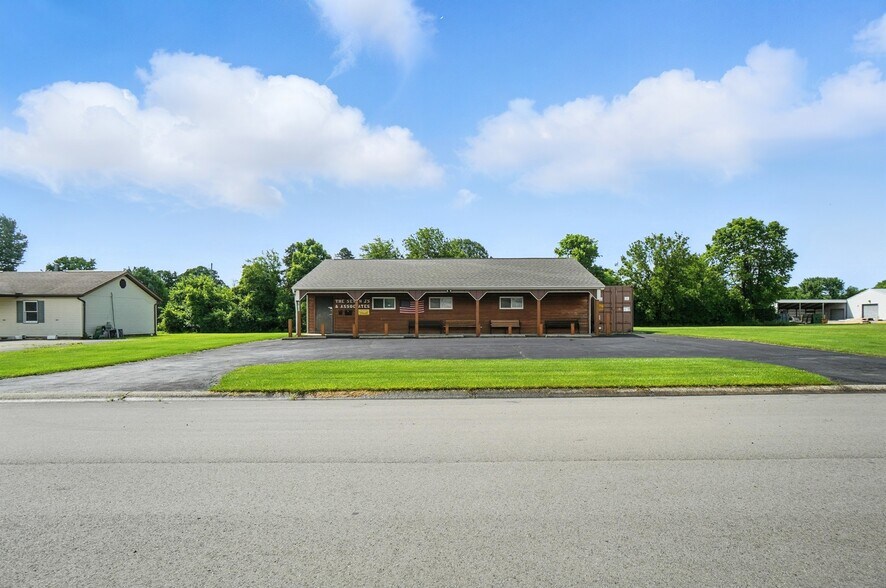 More Photos Of 103 Quinter Farm Rd, Englewood Freestanding For Sale