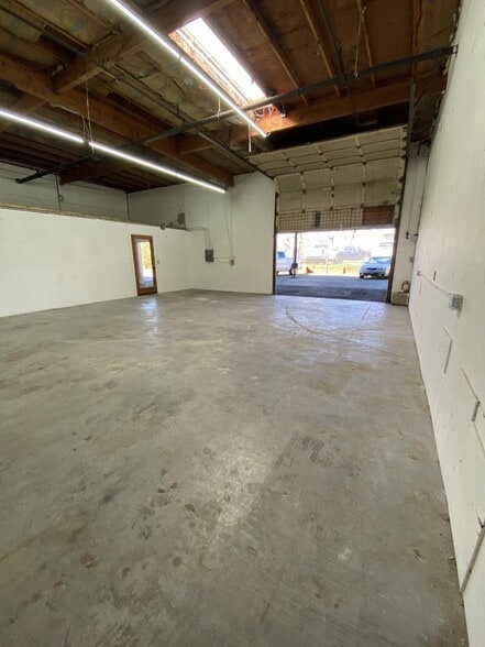 More Photos Of 4865 Pasadena Ave, Sacramento Flex For Lease