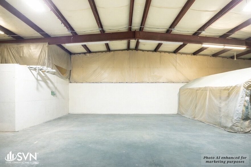 More Photos Of 121 Kemper Dr, Nicholasville Warehouse For Lease