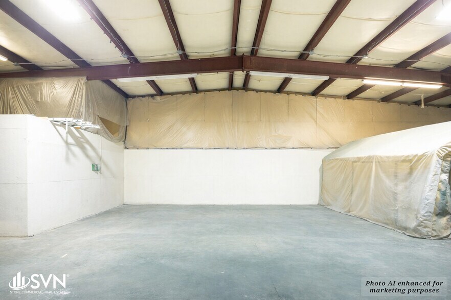 More Photos Of 121 Kemper Dr, Nicholasville Warehouse For Lease