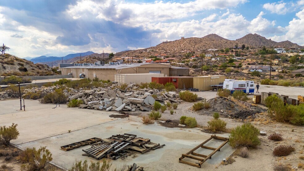 More Photos Of 54465 29 Palms Highway, Yucca Valley Warehouse For Sale