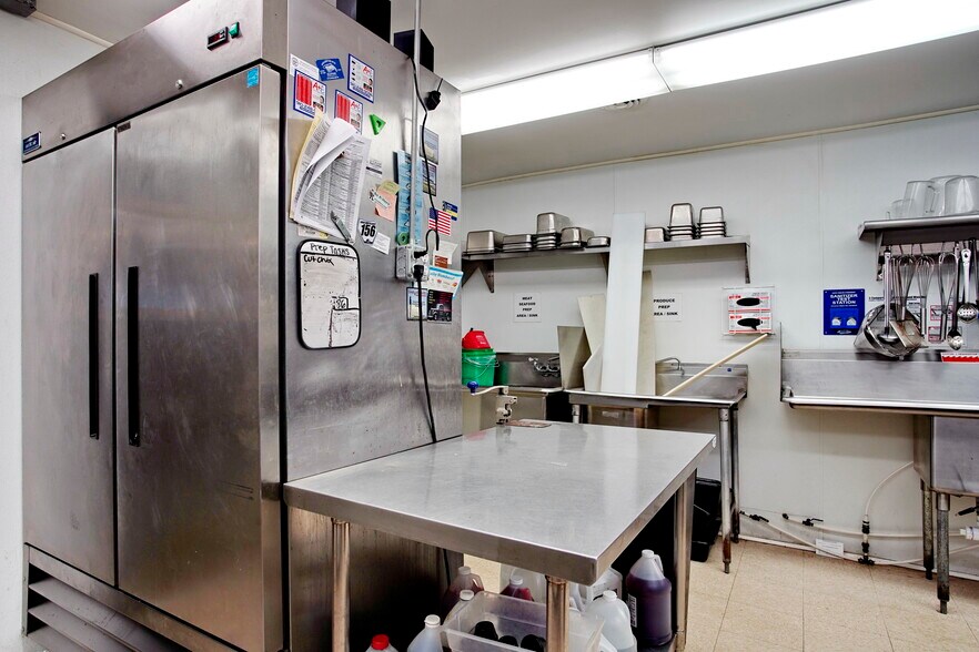 More Photos Of 2633 Holden Beach Rd SW, Holden Beach Restaurant For Sale