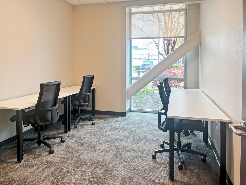 More Photos Of 265 E River Park Cir, Fresno Office For Lease