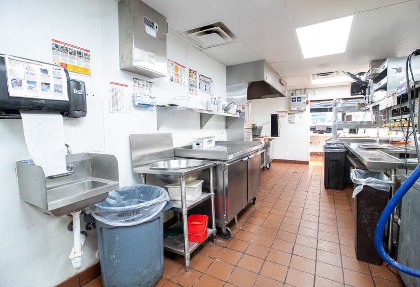 More Photos Of 504 W Vine St, Kissimmee Restaurant For Sale