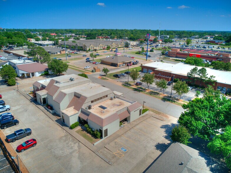 More Photos Of 2425 Wilcox Dr, Norman Office For Sale