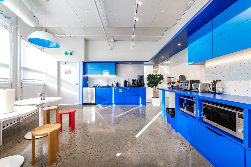 More Photos Of 90 Rue Beaubien O, Montréal Office For Lease