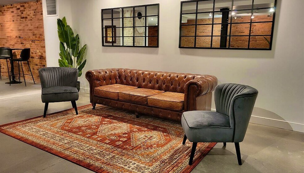 More Photos Of 4448-4454 Av Papineau, Montréal Office Residential For Sale