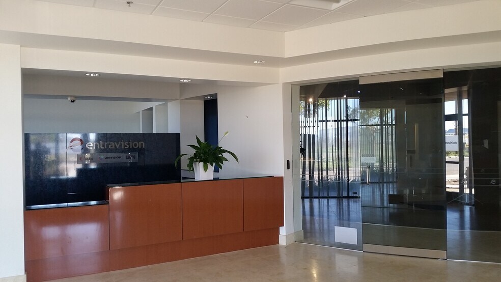 More Photos Of 1467 W Fairway Dr, Santa Maria Office For Lease