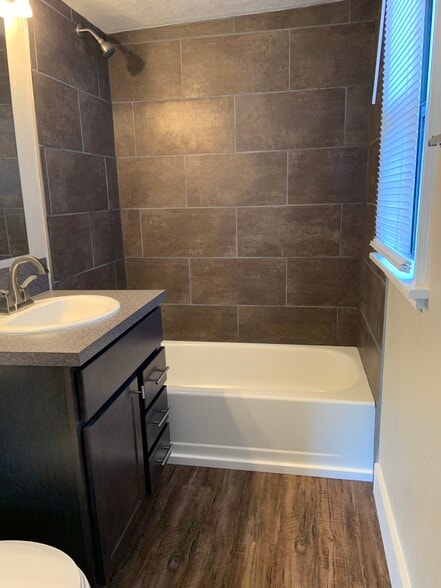 More Photos Of 801-803 East Dr, Oklahoma City Apartments For Sale