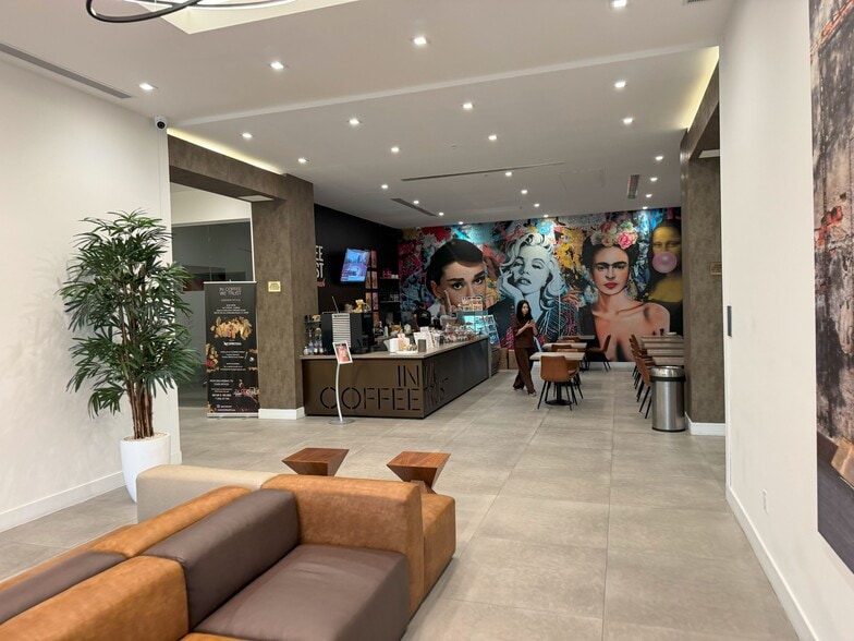 More Photos Of 800 SE 4th Ave, Hallandale Beach Office For Lease