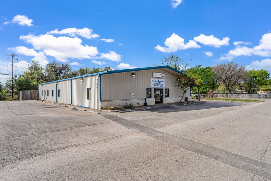 More Photos Of 1399 Sattler Rd, New Braunfels Office For Sale