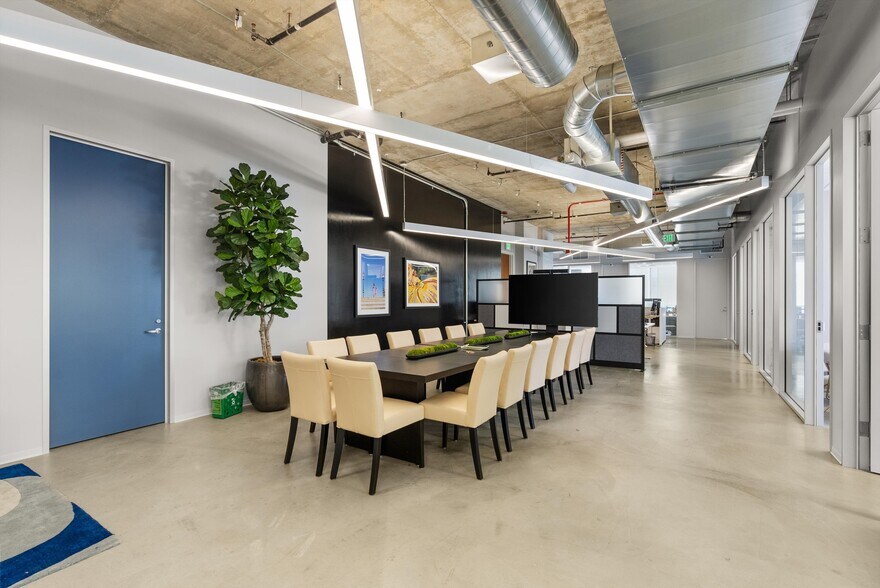 More Photos Of 6555 Barton Ave, Los Angeles Office For Lease