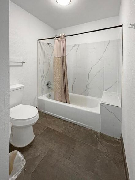 More Photos Of 3080 Colony Blvd, Leesville Hotel For Sale