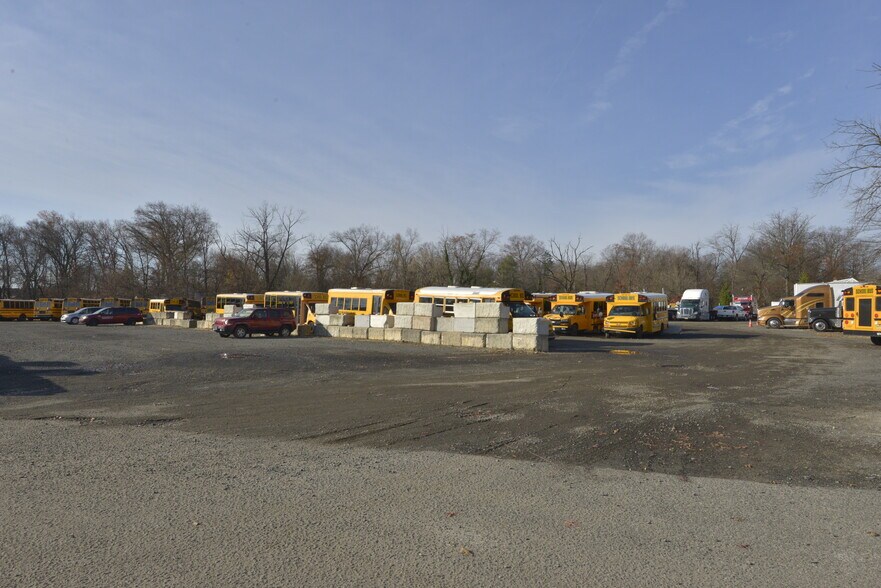 More Photos Of 97 Chimney Rock Rd, Bridgewater Unknown For Lease