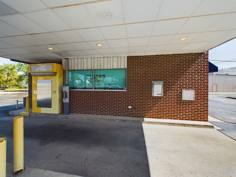 More Photos Of 101 E Elm St, Union City General Retail For Sale