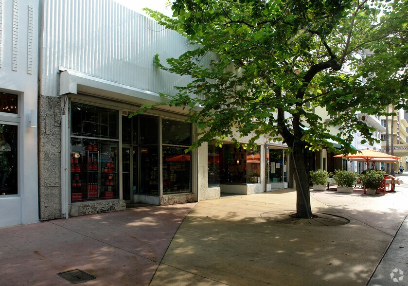 More Photos Of 625-631 Lincoln Rd, Miami Beach Storefront For Sale