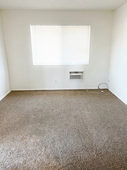 More Photos Of 900 Willow St, Reno Apartments For Sale