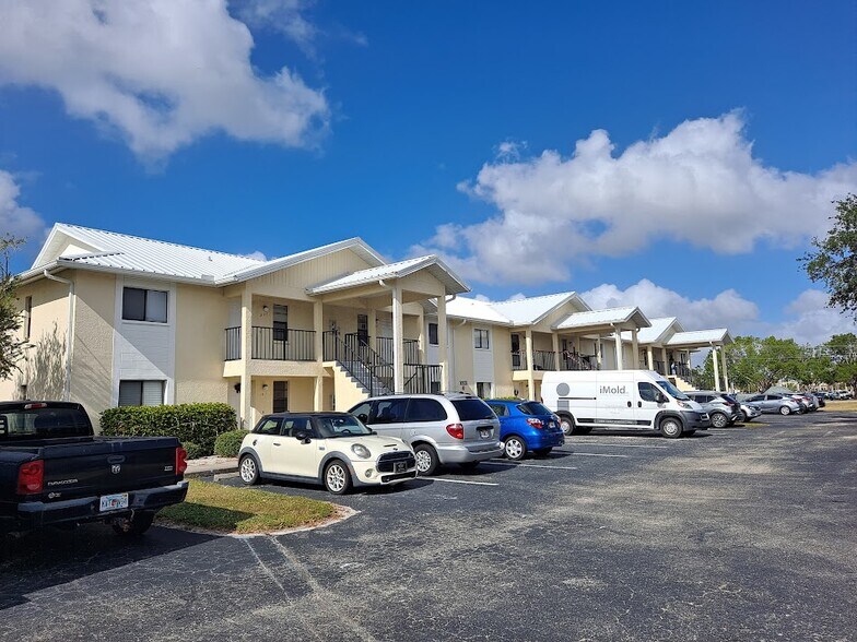 More Photos Of 4920-5004 Chiquita Blvd S, Cape Coral Apartments For Sale