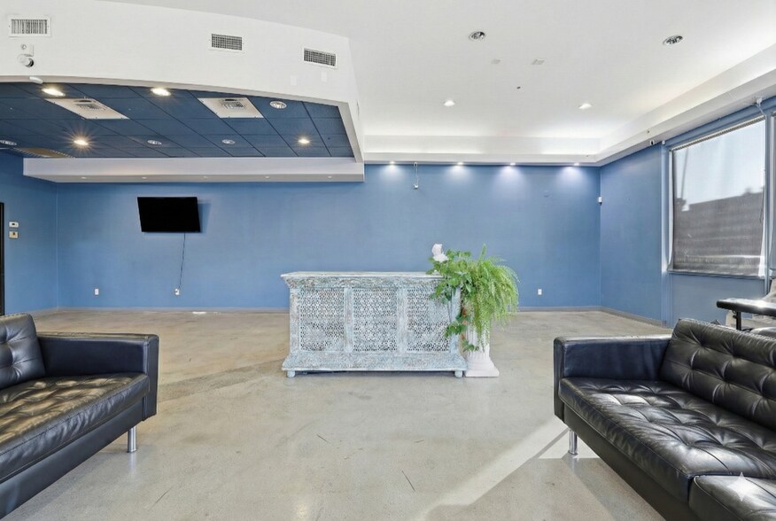 More Photos Of 7771-7781 W Sunset Blvd, Los Angeles Unknown For Lease