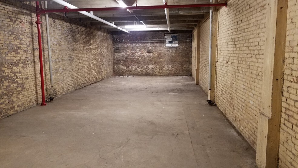 More Photos Of 31-33 School St, Yonkers Warehouse For Lease