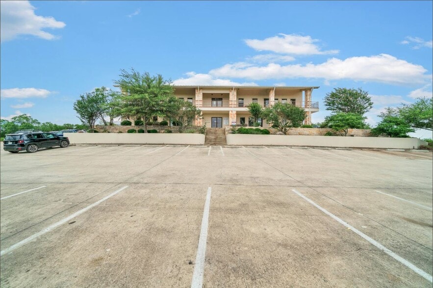 More Photos Of 180 Joe Wimberley Blvd, Wimberley Medical For Lease